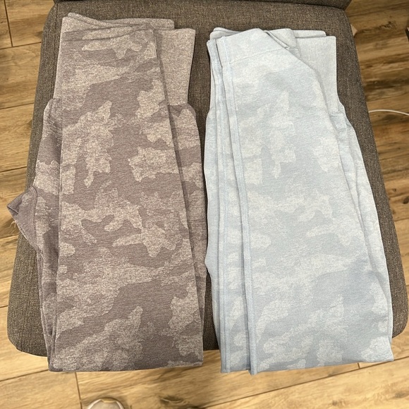 NGVTN Camo Leggings, blue and grey size small! - Picture 3 of 7